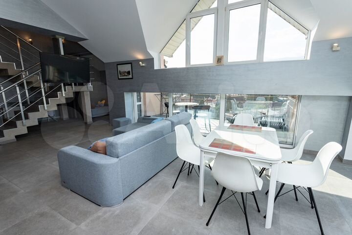 2-к. квартира, 120 м², 11/11 эт.