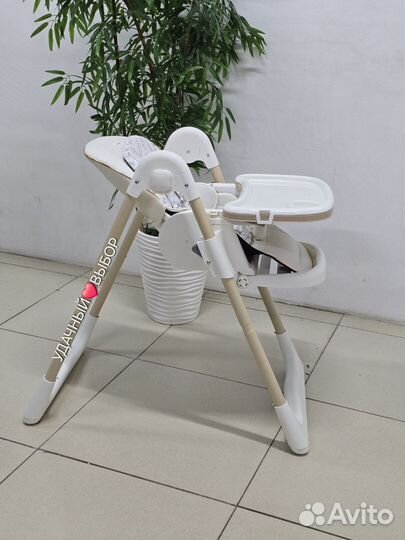 Стульчик для кормления Luxmom B3 (белый)