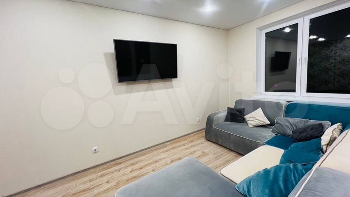 3-к. квартира, 90 м², 6/17 эт.