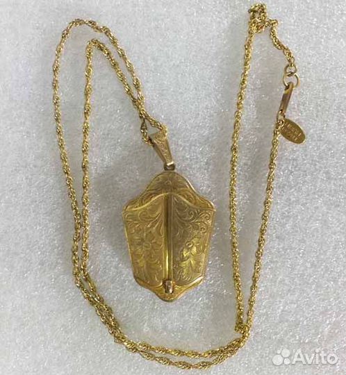 Медальон от Miriam Haskell 