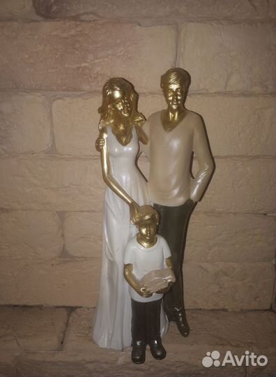Статуэтка Семья (высота 20см)