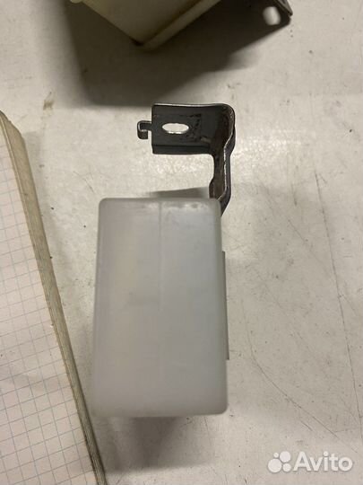 Блок электронный Nissan Almera classic B10