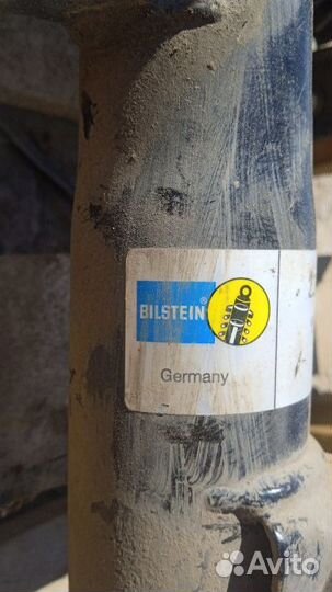 Стойка амортизатора переднего (в сборе) Mercedes-B