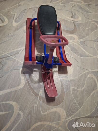 Детский снегокат бу