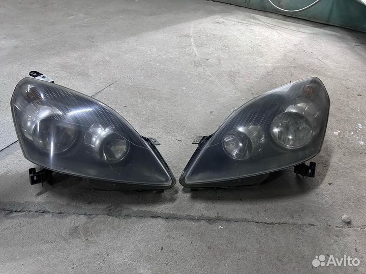 Фары на opel zafira b
