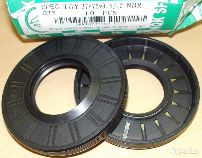 Сальник 37x76x9.5/12 TGY NQK044 зам. SLB001LG, LG1