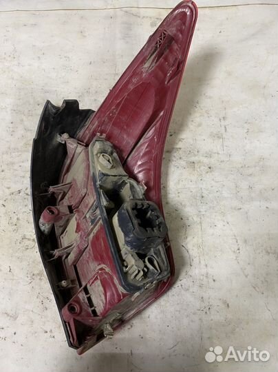 Фонарь задний левый Peugeot 308 универсал