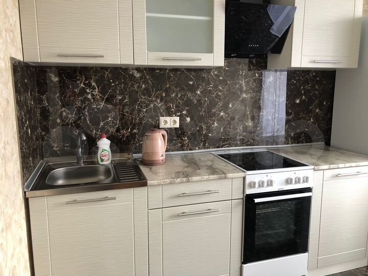 1-к. квартира, 38 м², 8/17 эт.