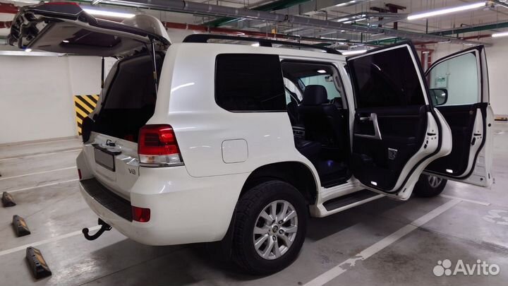 Toyota Land Cruiser, 2015