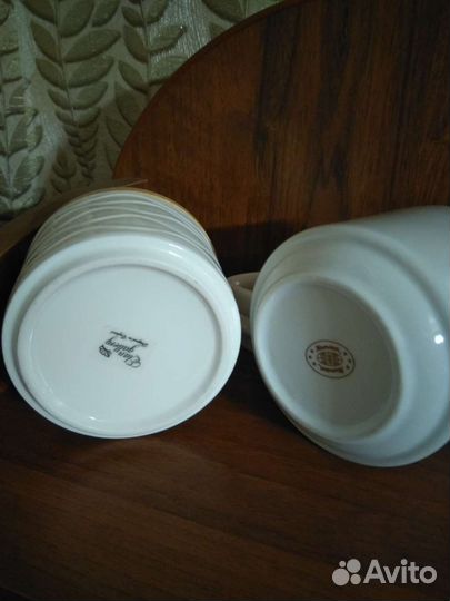 Чайник, сахарница