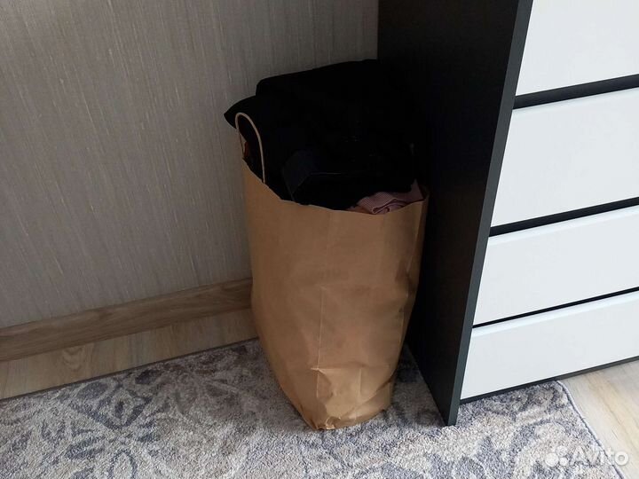 Пакет с вещами