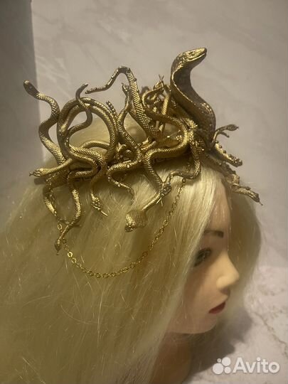 Корона Клеопатры со змеями