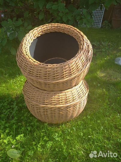 Кашпо из искусственного ротанга