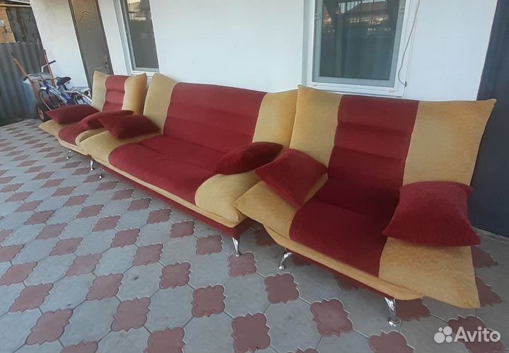 Диван с креслами