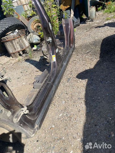 Порог левый Cruze J308 универсал без дефектов