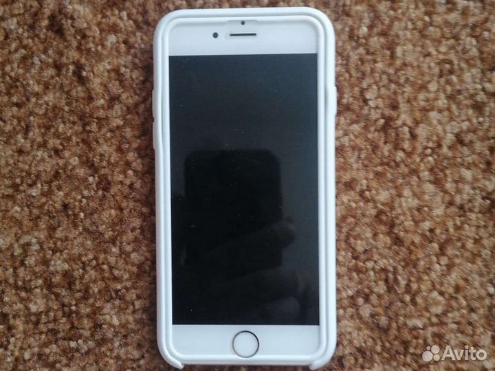 Телефон iPhone 6s