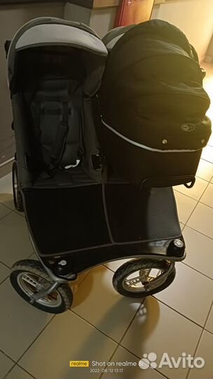 Коляска для двойни или погодок