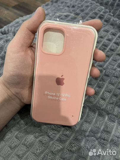 Оригинальный чехол на iPhone 12/12 Pro