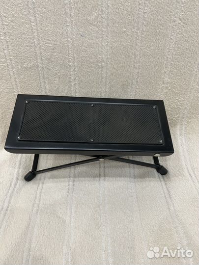 Подставка для ноги гитариста