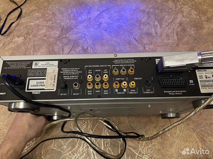 DVD плеер Philips с дисками