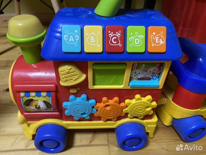 Паровозик музыкальный