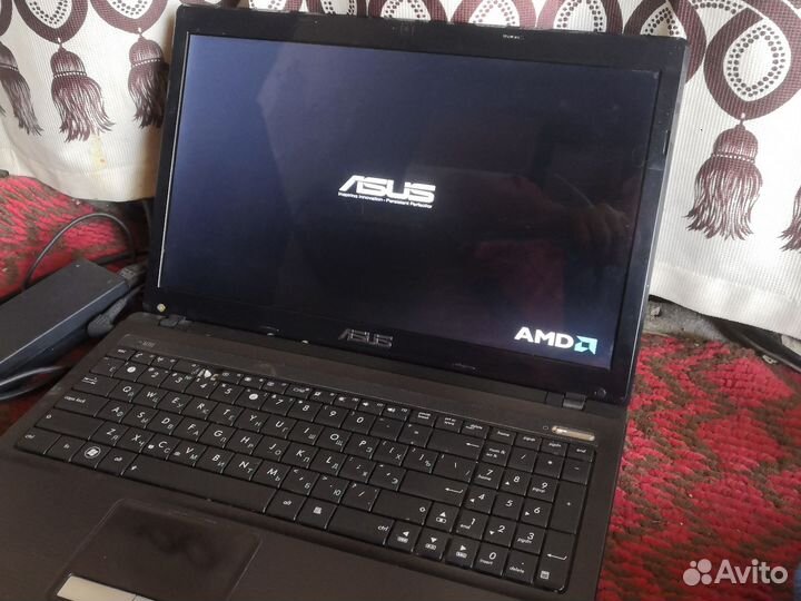 Ноутбук asus