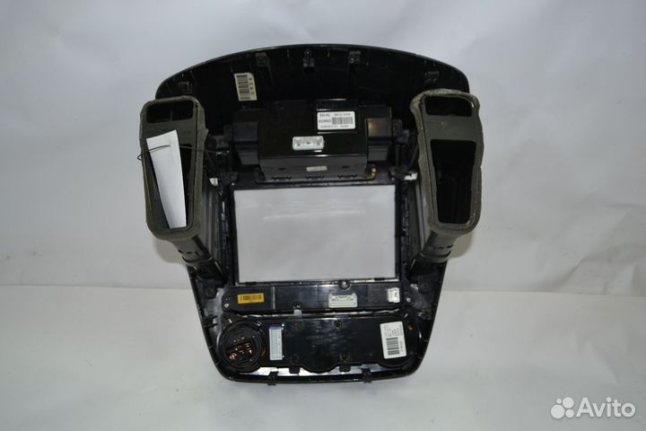 Консоль центральная Kia Ceed ED рест