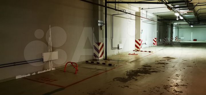 Машиноместо, 12 м²