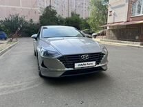 Hyundai Sonata 2.0 AT, 2020, 81 166 км, с пробегом, цена 2 650 000 руб.