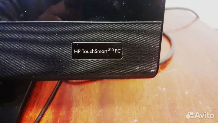 HP TouchSmart 310 PC (310-1112ru)