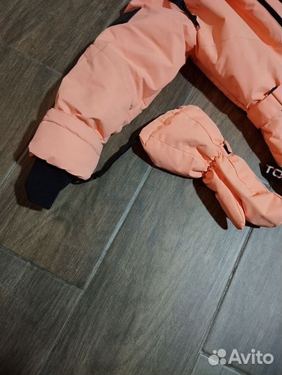 Зимний комбинезон для девочки 128