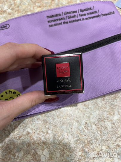 Набор косметики Золотое яблоко, косметичка