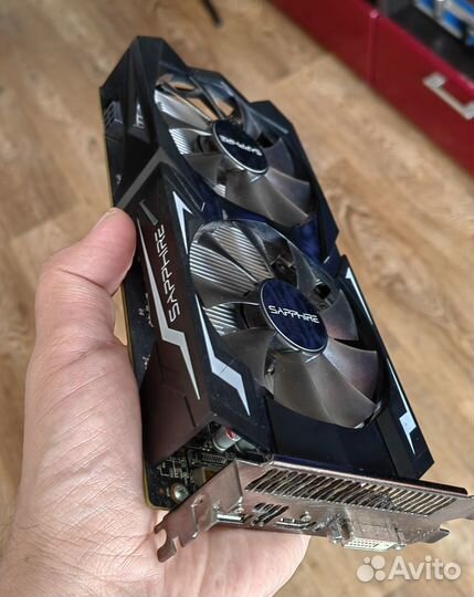 AMD radeon Sapphire Pulse RX560 4gb