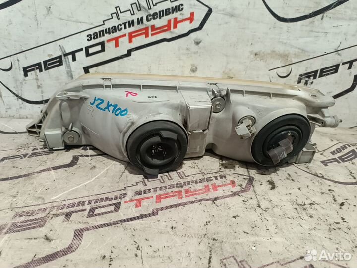 Фара toyota mark II GX100 GX105 JZX100 JZX101 JZX105 LX100 22251 галоген правая 8111022760 S3701Z