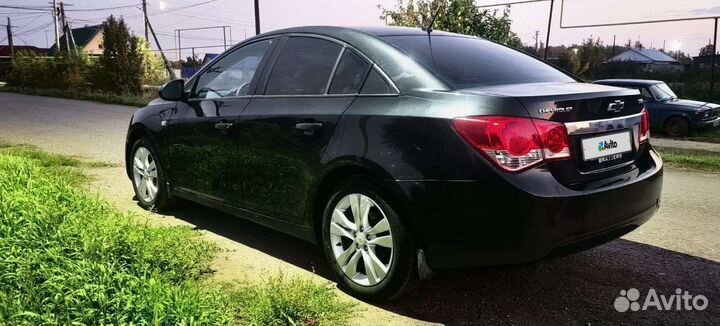 Chevrolet Cruze 1.6 МТ, 2011, 252 000 км