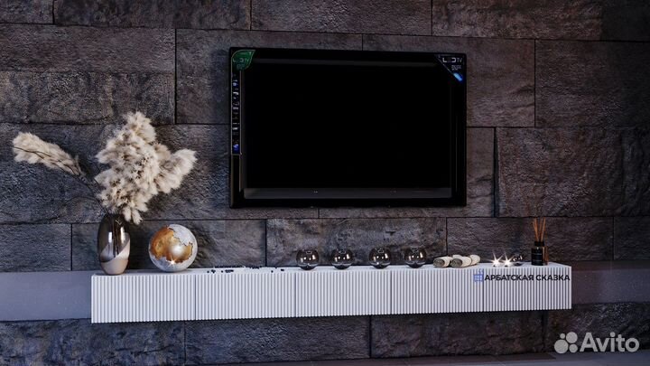 Миниатюрная подвесная тумба под тв