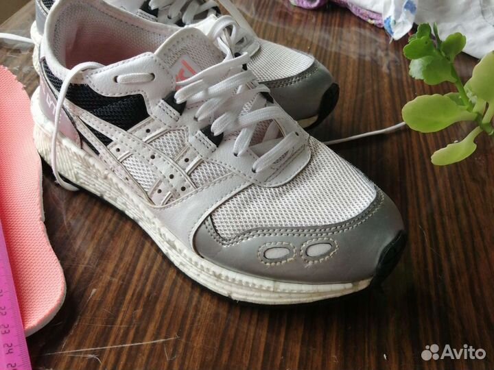 Asics 36 для девочки