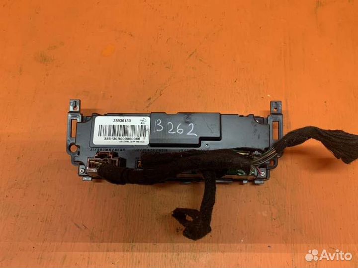 Блок климат-контроля Chevrolet Tahoe GMT900 2010