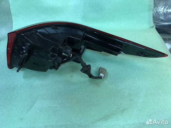 Фонарь левый и правый Kia Rio 4 седан