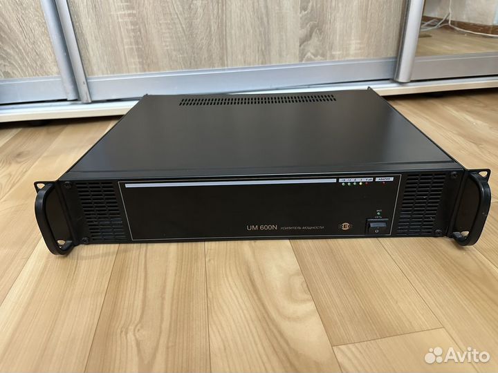 REC UM-600 N усилитель мощности