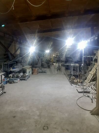 Под производство, склад с кран балкой, 310 м²