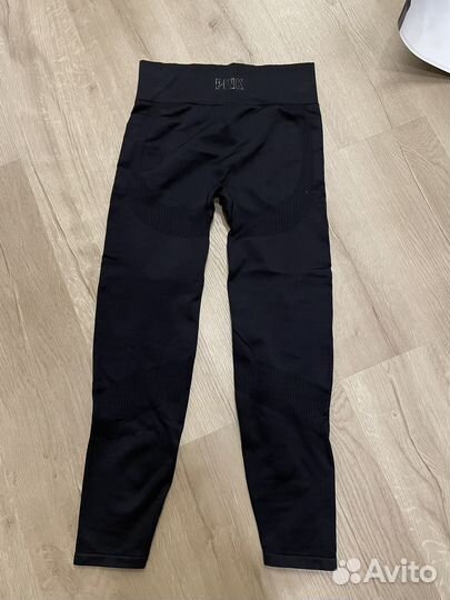 Спортивные леггинсы и бра Pink