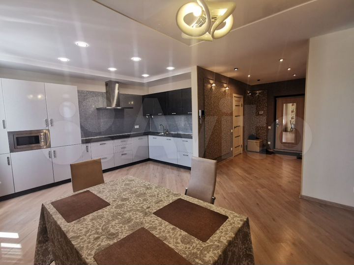 2-к. квартира, 90 м², 11/21 эт.