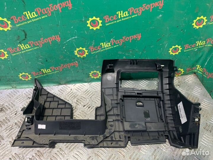 Подрулевой пластик Renault Fluence седан 1.6 2010