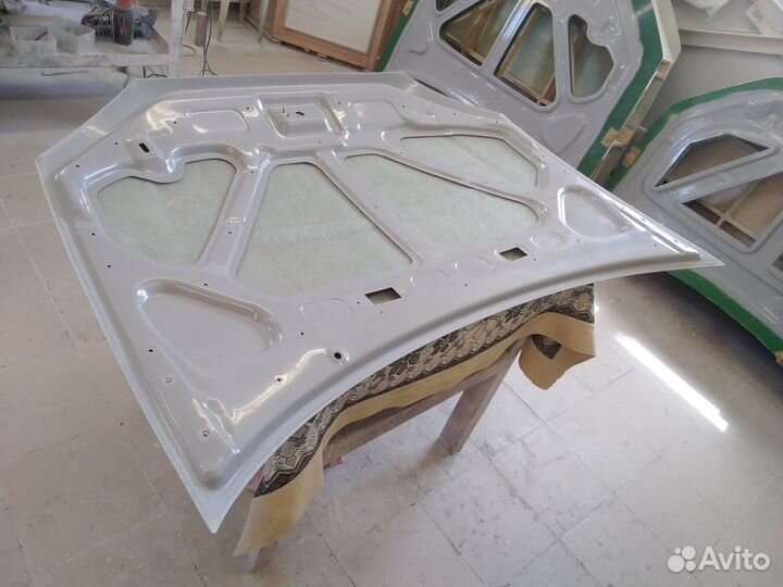 Капот стеклопластиковый для Лада Калина 1