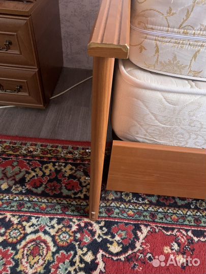 Кровать + 2 матраса