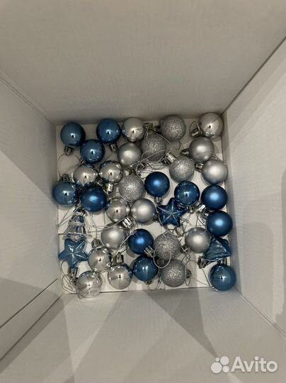 Новогодние игрушки