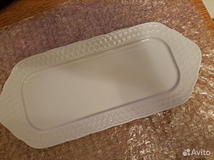 Новая тарелка сервировочная