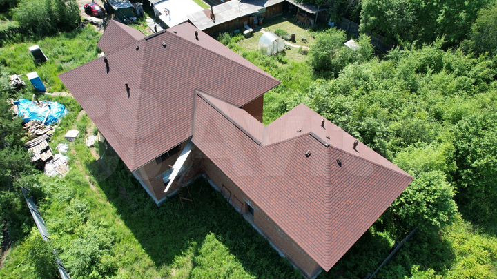 Дом 340 м² на участке 11 сот.