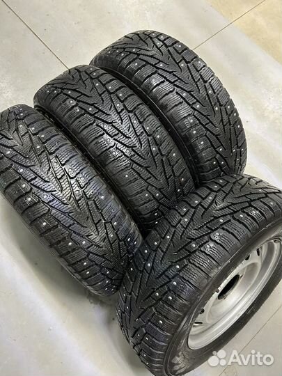 Колеса R15 Nokian на Ниву